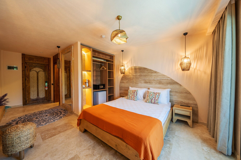 Bedroom 3, Inone Mucho Selection Hotel, Bodrum