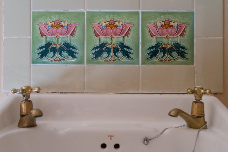 Bathroom 3, Sandstone Manor, Eden