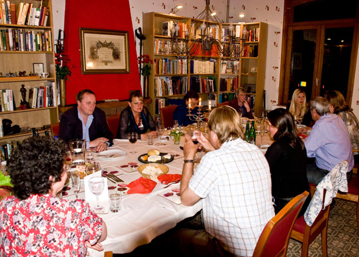 Food & Drinks, The Silent Picket, Pas-de-Calais