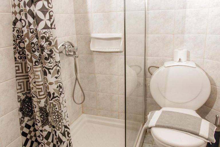 Bathroom 3, Anna Katerina Apartments, Crete