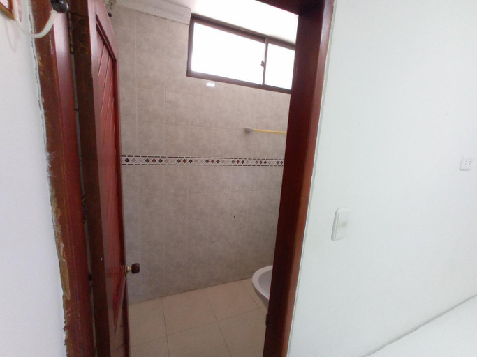 Bathroom 5, Hotel Perla Real, Santa Marta (Dist. Esp.)