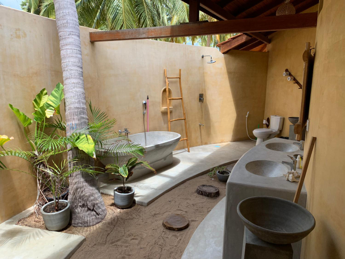 Bathroom 3, Kitelantis Hotel and Resort, Kalpitiya