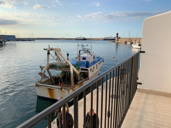 Others 5, Il b&b di Alice, Bari