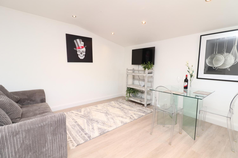Others 5, Hope House Apartments, Cheshire West and Chester