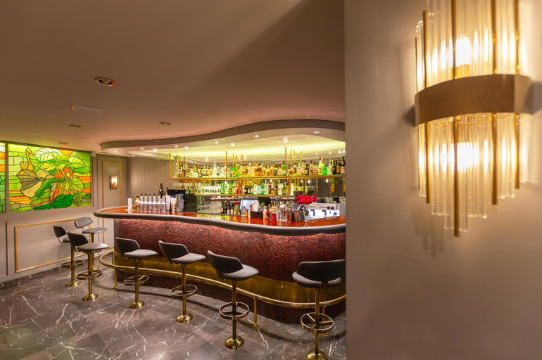 Food & Drinks 5, Ilisia Hotel S.A., Attica