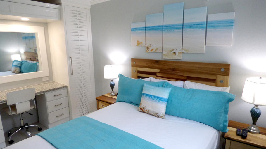 Others 4, Beach One Bedroom Suite A20