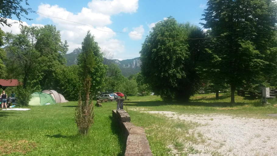Others 5, Penzion Stefanik, Bytca