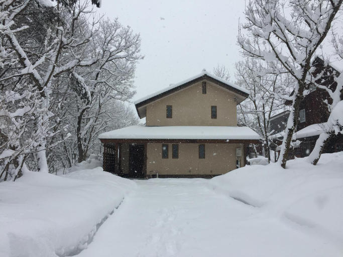 Exterior & Views 1, Shirokuma Lodge Hakuba, Hakuba