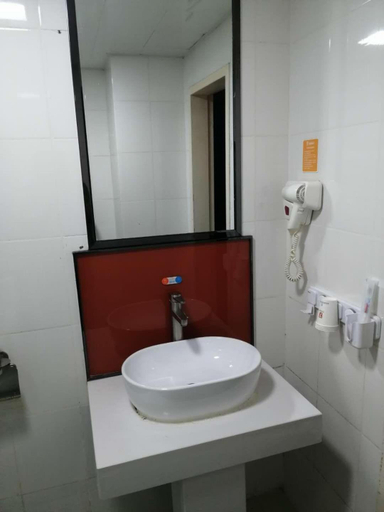 Bathroom 4, 7 Days Premium Qingdao Wusi Square Quanzhi Road Metro Station, Qingdao
