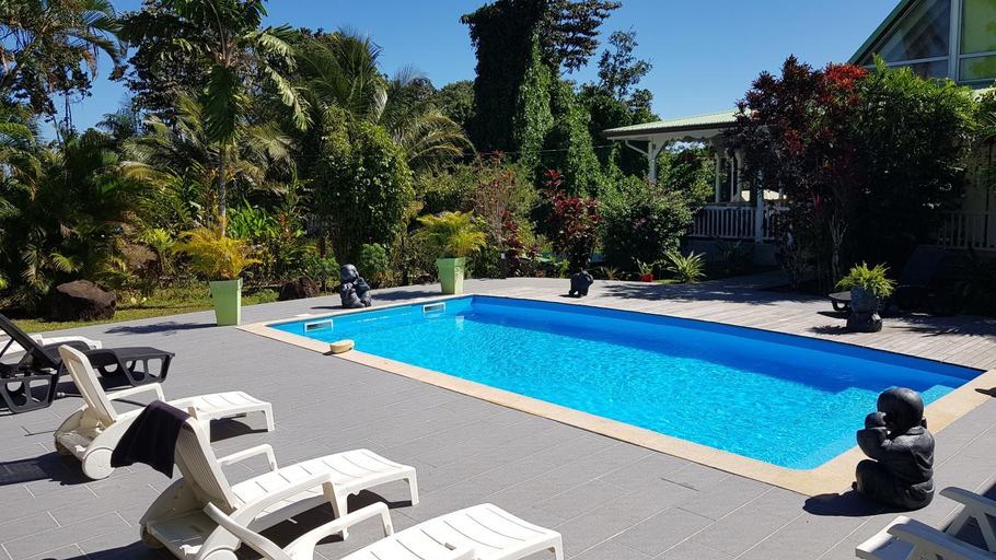Swimming pool 4, La Creolina, Sainte-Rose