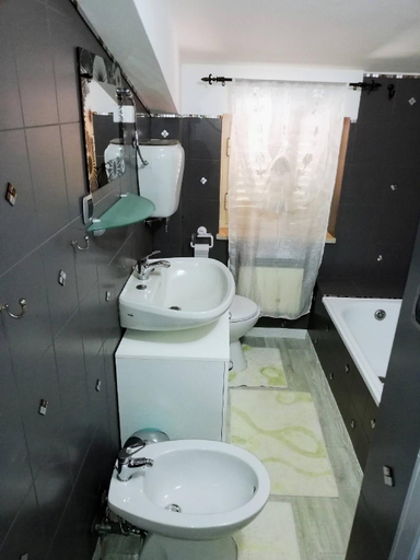 Bathroom 2, Casa Di Giorgio - Fronte Spiaggia, Vibo Valentia