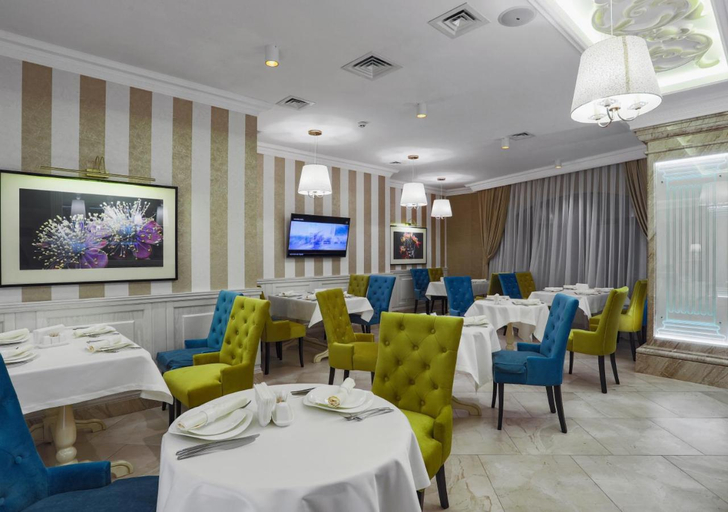 Food & Drinks 5, FENIX TOWN, Vinnyts'ka
