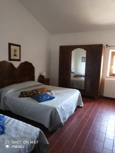 Bedroom 3, Podere del Piccini con piscina in val d Orcia Toscana, Siena