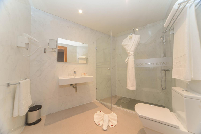 Bathroom 5, Goden Star Casablanca, Casablanca