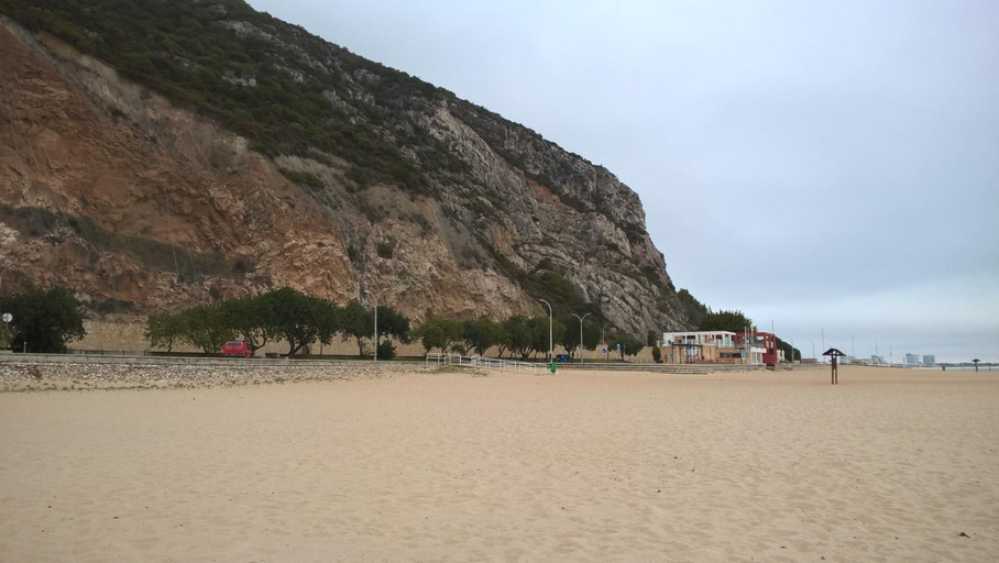 Others 2, Casa do Limoeiro, Sesimbra