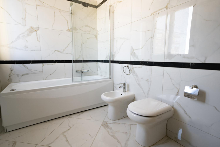 Bathroom 9