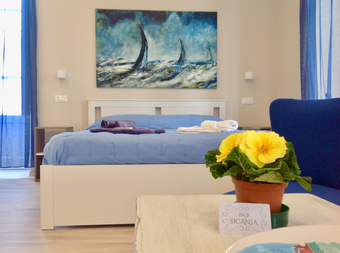Bedroom 2, Sicania, Messina