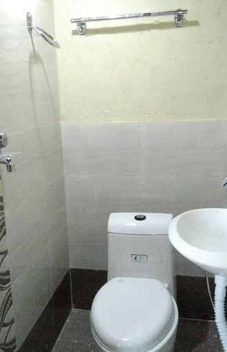 Bathroom 3, Jungle Crown Organic Homestay, Bagmati