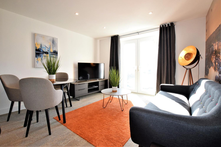 2, Brunel Loft Apartments - YA, Bristol