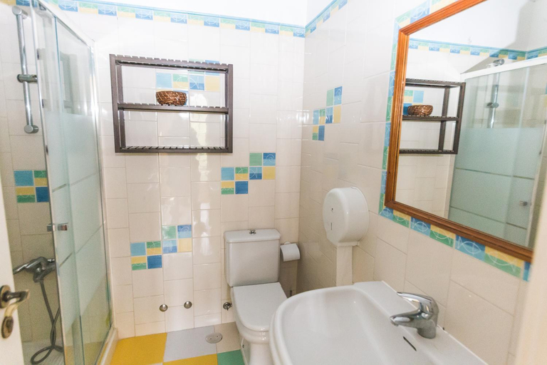 Bathroom 4, Ericeira Chill Hill 2 – Peach Garden, Mafra