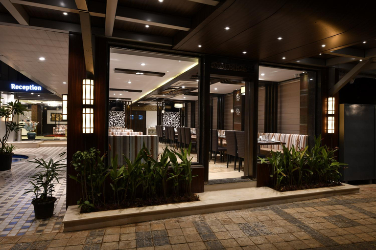 Food & Drinks