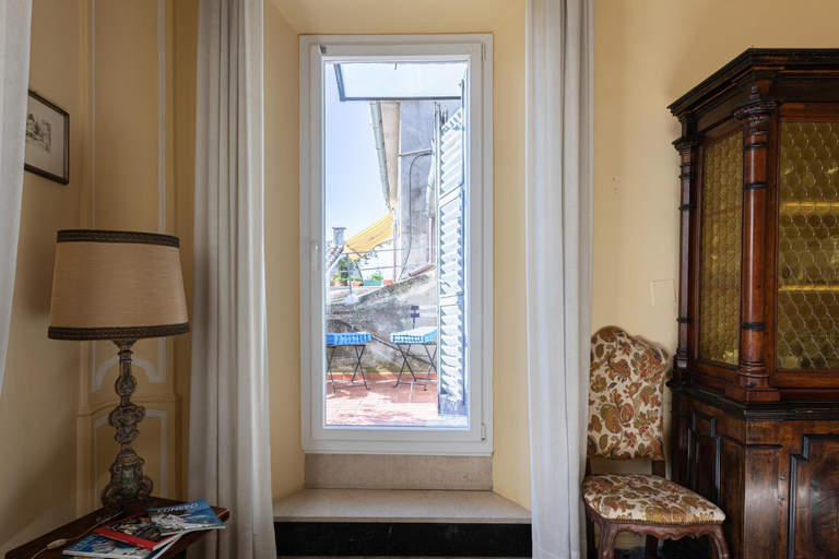 Others 5, Attico Luce B&B, Ancona