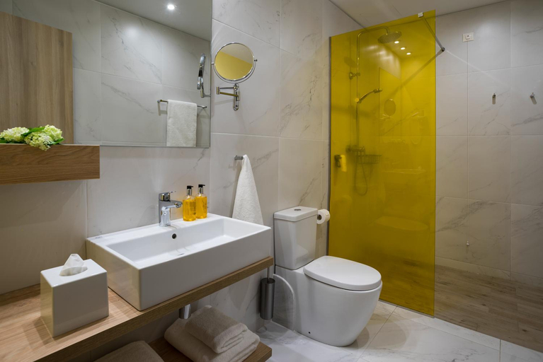 Bathroom 5, ibis Styles Athens Routes, Attica