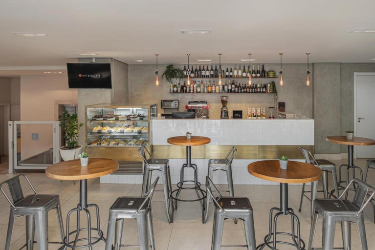 Food & Drinks 5, Intercity Curitiba Centro Civico, Curitiba