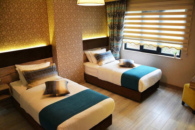 Bedroom 4, 61 Park Hotel, Yomra