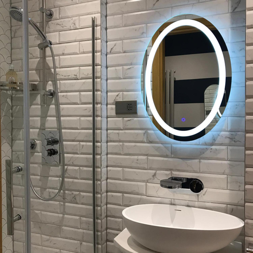 Shower, 2 bed Chic Apartment in Glasgow City Centre, Glasgow