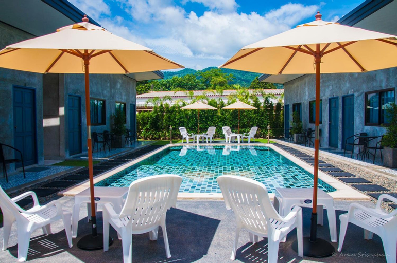 Swimming Pool 5