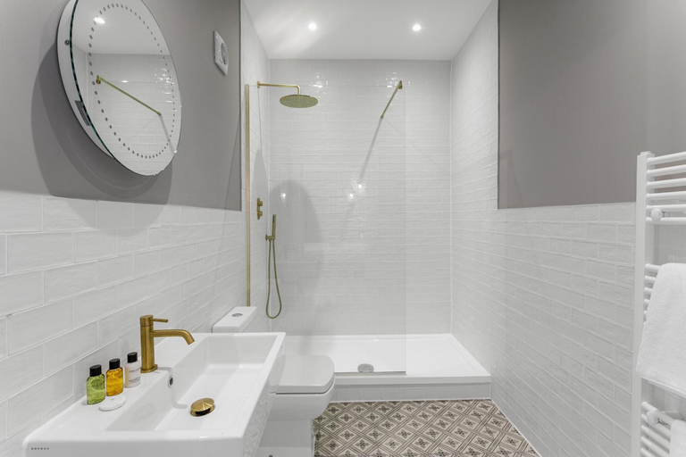 Bathroom 4, Welbeck Manor and Golf, Devon