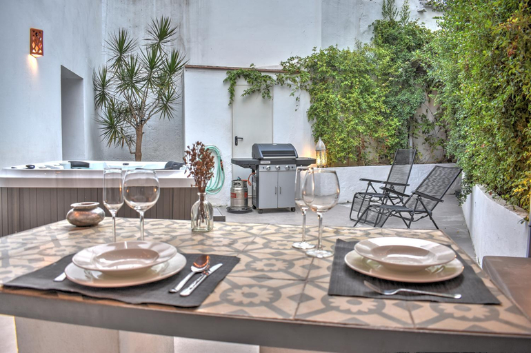 Food & Drinks, Home Apartments Jerez, Cádiz