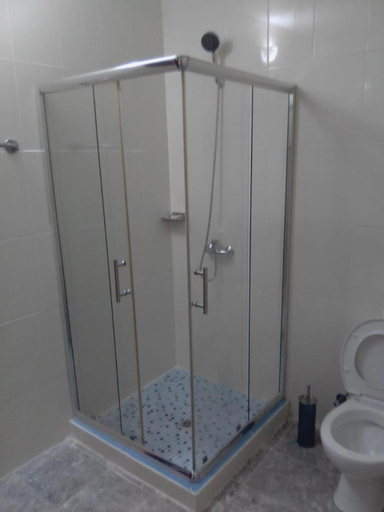 Bathroom 3, Domus Guesthouse, Cantagalo