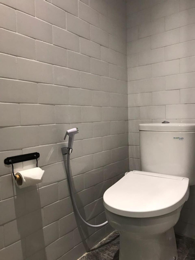Bathroom 8