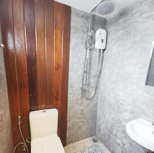 Bathroom, Stay Here Hostel, Muang Chiang Mai