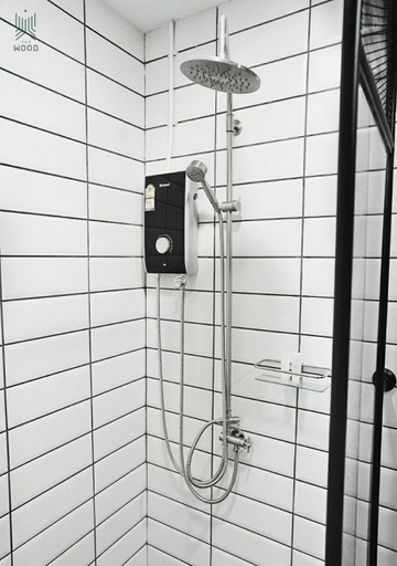 Bathroom 4, The Wood, Muang Surin