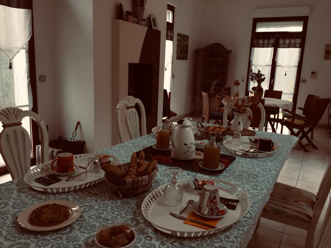 Dining Room 7