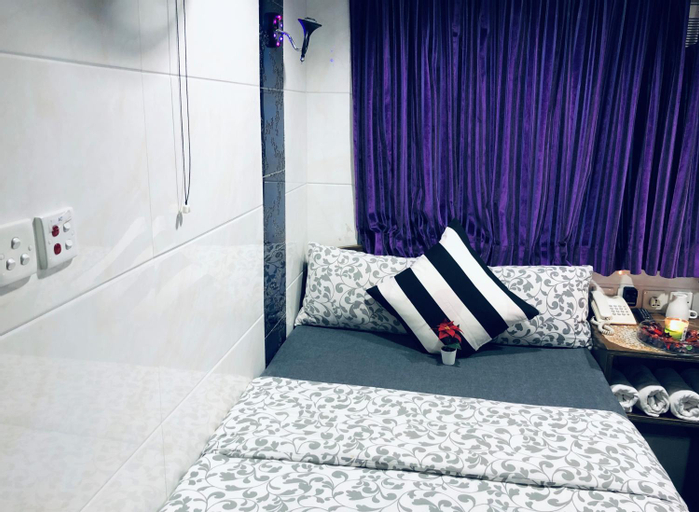 Bedroom 16