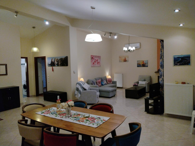 Others 4, Rhodon House, Thessaly