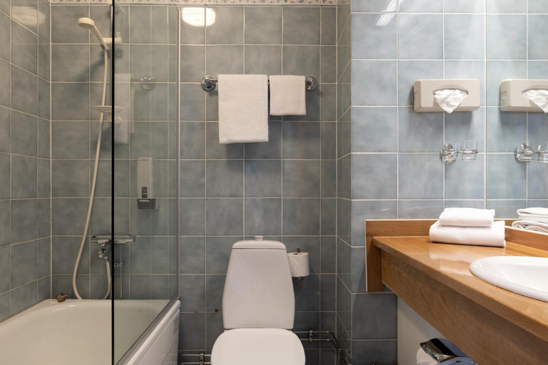 Bathroom 4, City Hotel Orebro, Örebro