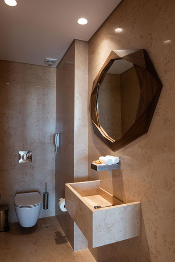 Bathroom 3, Avra Apartments Venetian Harbour, Crete