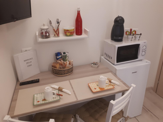 Others 4, Le camere di Sabrina con bagno in camera, La Spezia