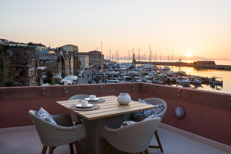 Food & Drinks, Avra Apartments Venetian Harbour, Crete