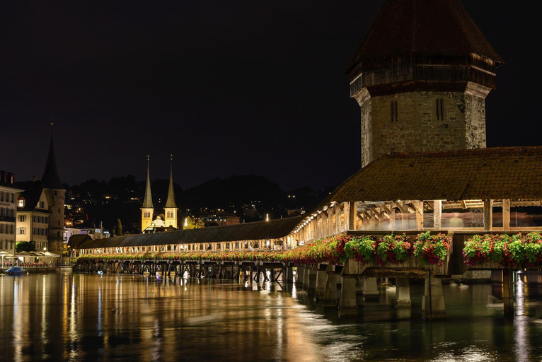 Others 5, Hotel Spatz, Luzern