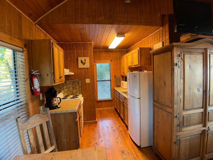 Others 2, Walnut Canyon Cabins, Kendall