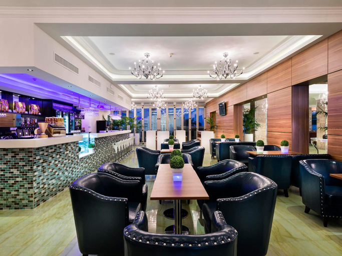 Food & Drinks 5, Swan River Hotel, Perth