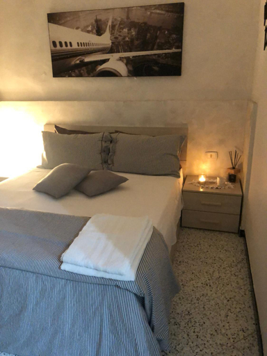 Others 5, The paradise house, Napoli