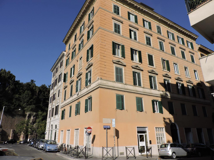 Others 5, Anfiteatro Suite, Roma