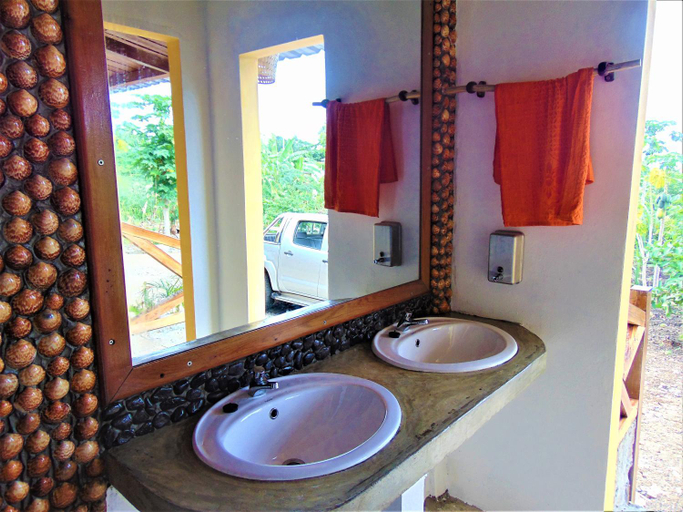 Bathroom, Residencial Tamarindos, Lobata